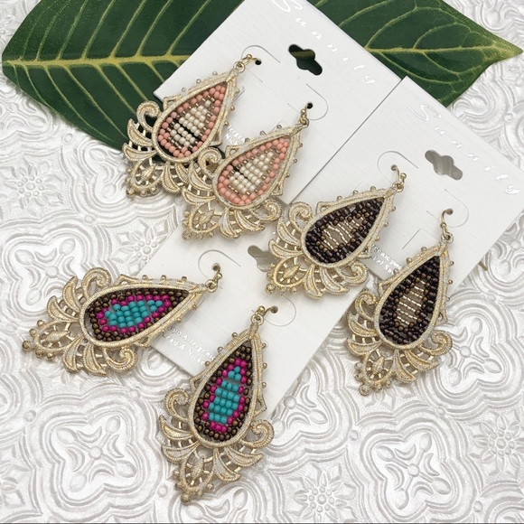 Seed Bead Multicolor White Washed Gold Lace Look Dangle Earrings 15$